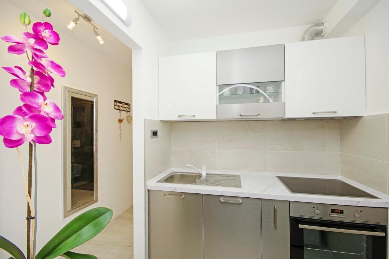Apartman Symphony Garden: Modern, New